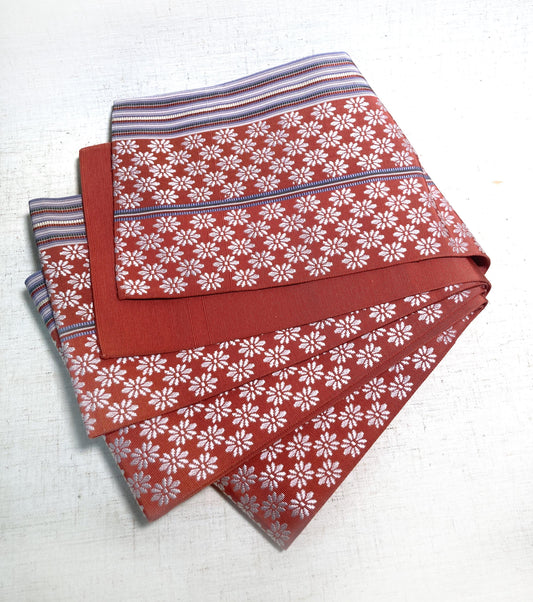 Elegant Japanese hanhaba obi - silk - coral pink with white daisies