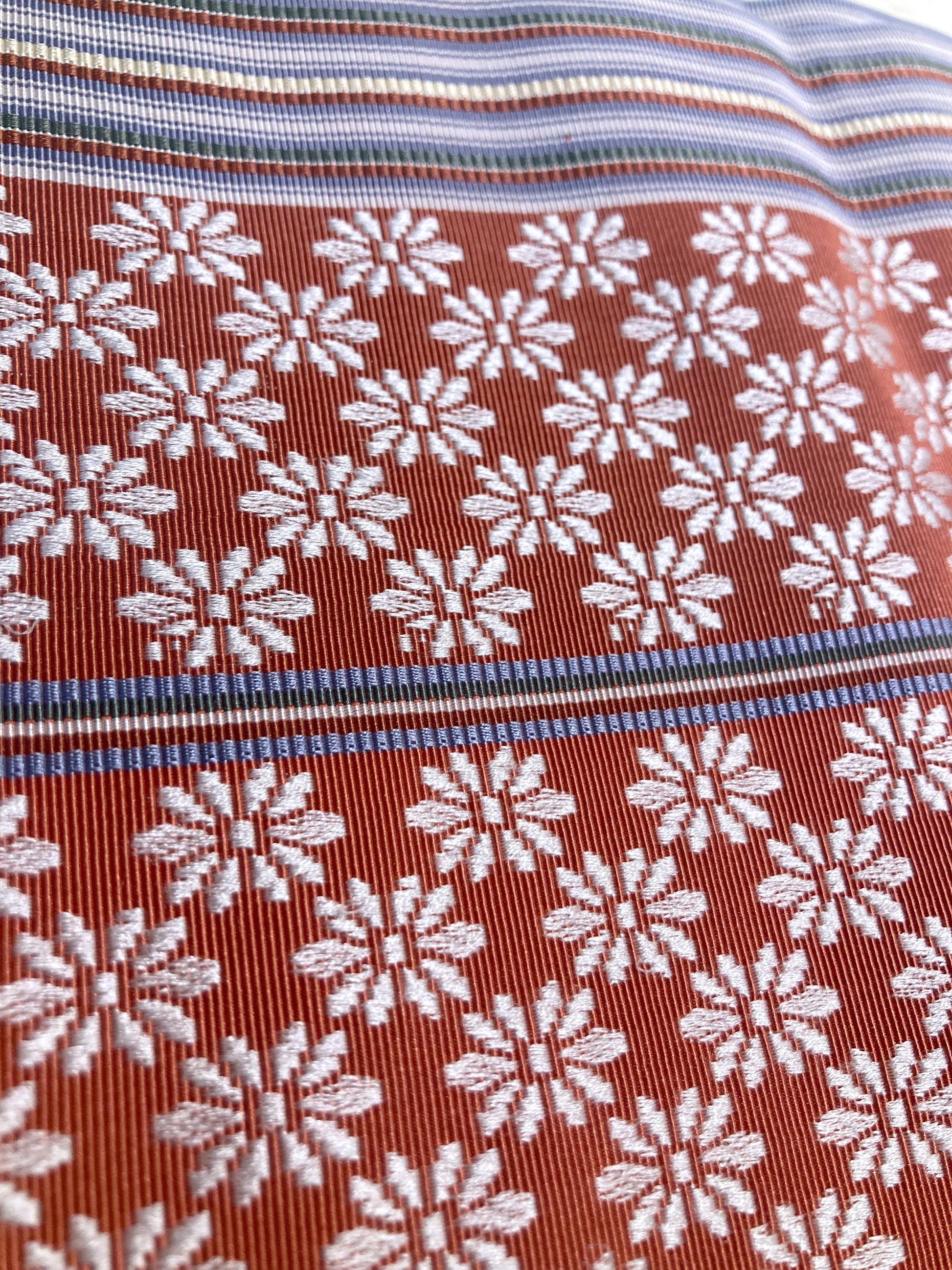 Elegant Japanese hanhaba obi - silk - coral pink with white daisies