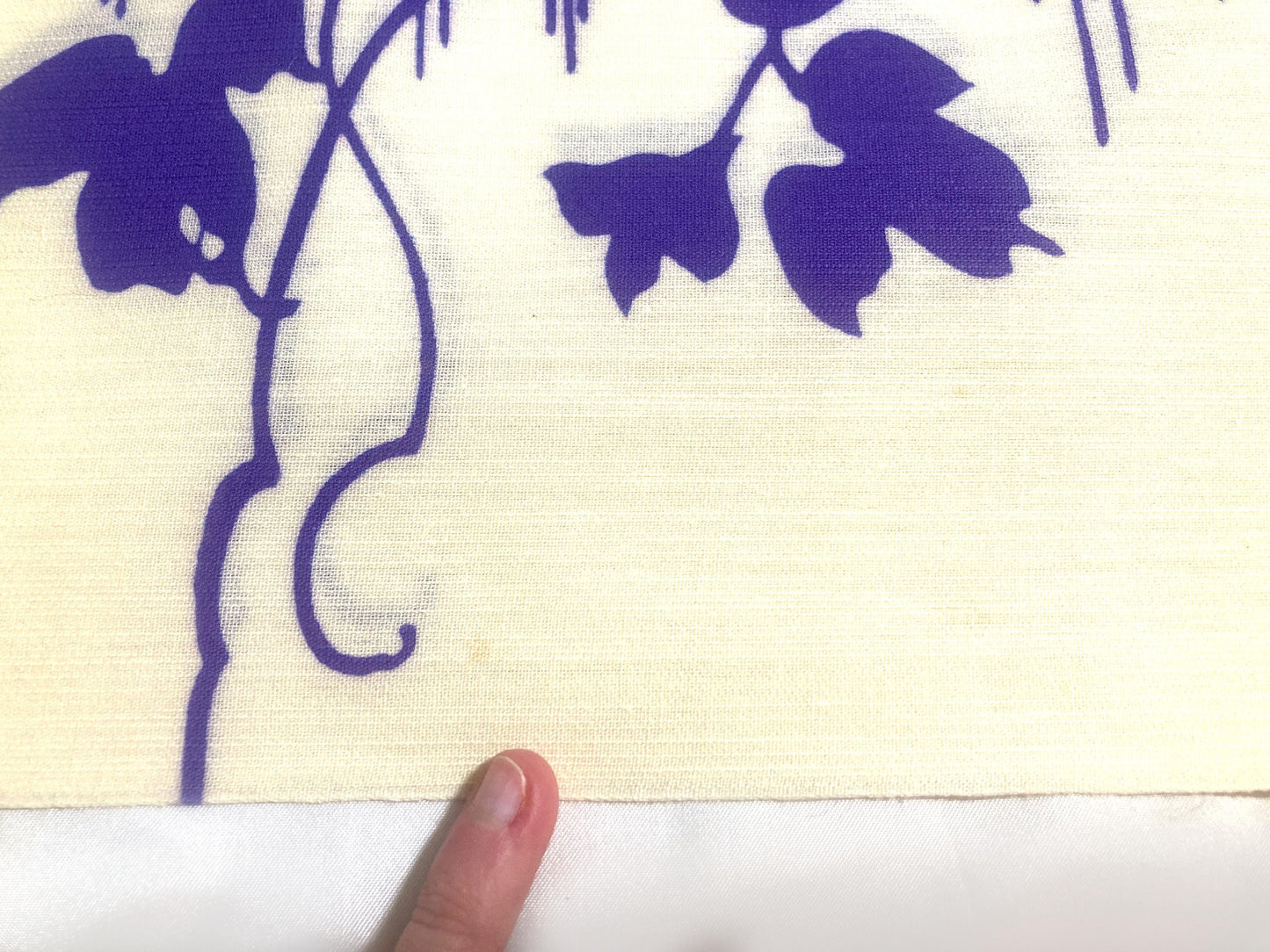 Vintage tanmono - yukata fabric bolt - white, purple, and red dragonflies (B grade)