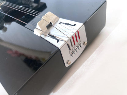 Traditional Japanese instrument taishōgoto (大正琴) with soft case - 5 string harp with an image of Mt.Fuji