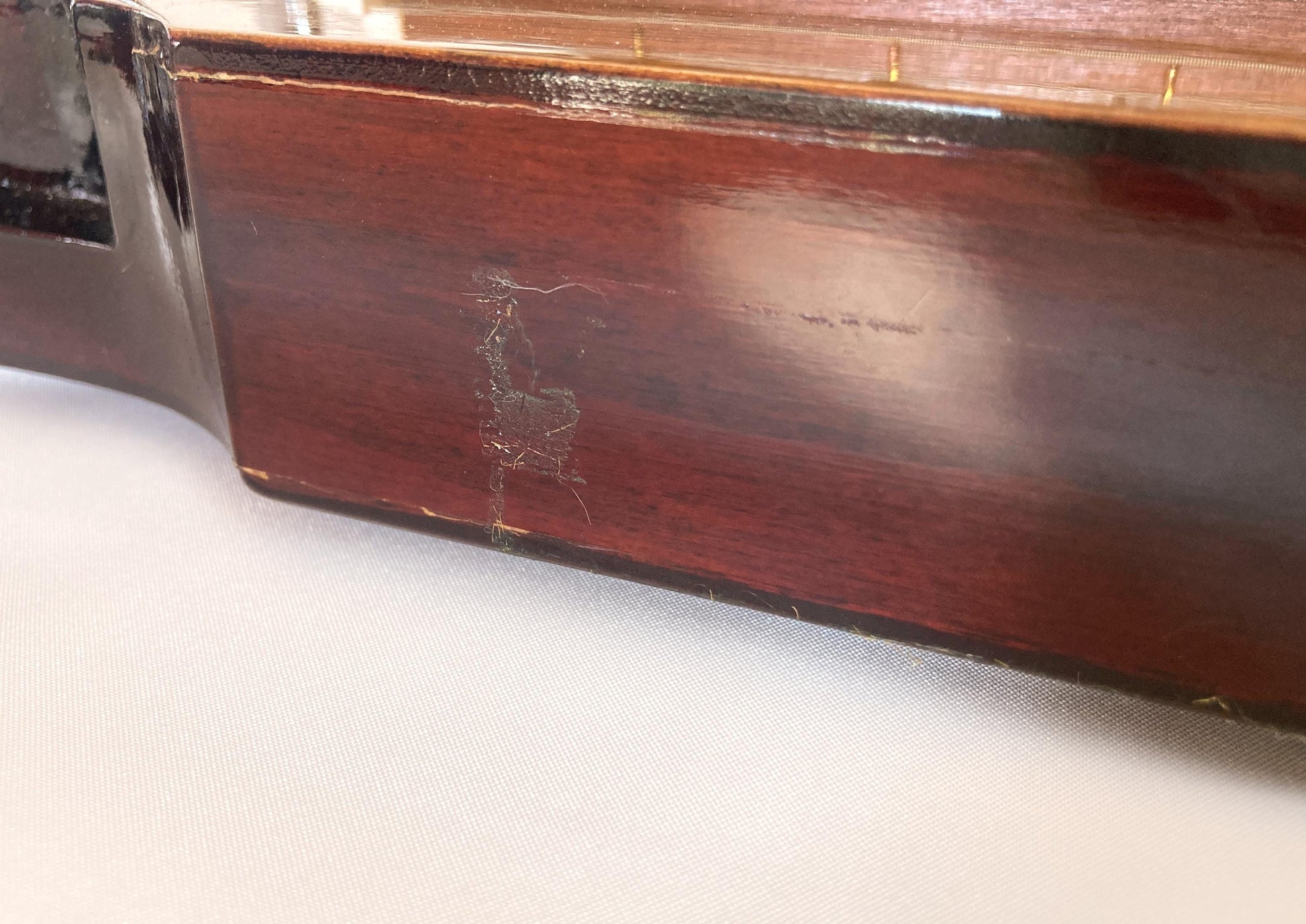 Taishōgoto harp (大正琴) "Momiji" with tone and volume adjustment in a hard case