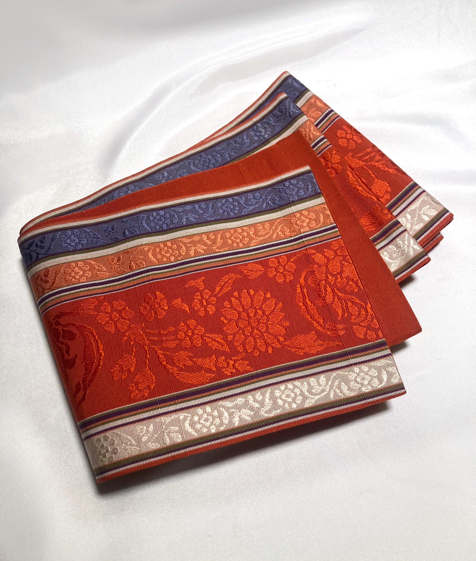Elegant Japanese hanhaba obi - silk jacquard - red, purple, and beige with floral pattern (B grade)