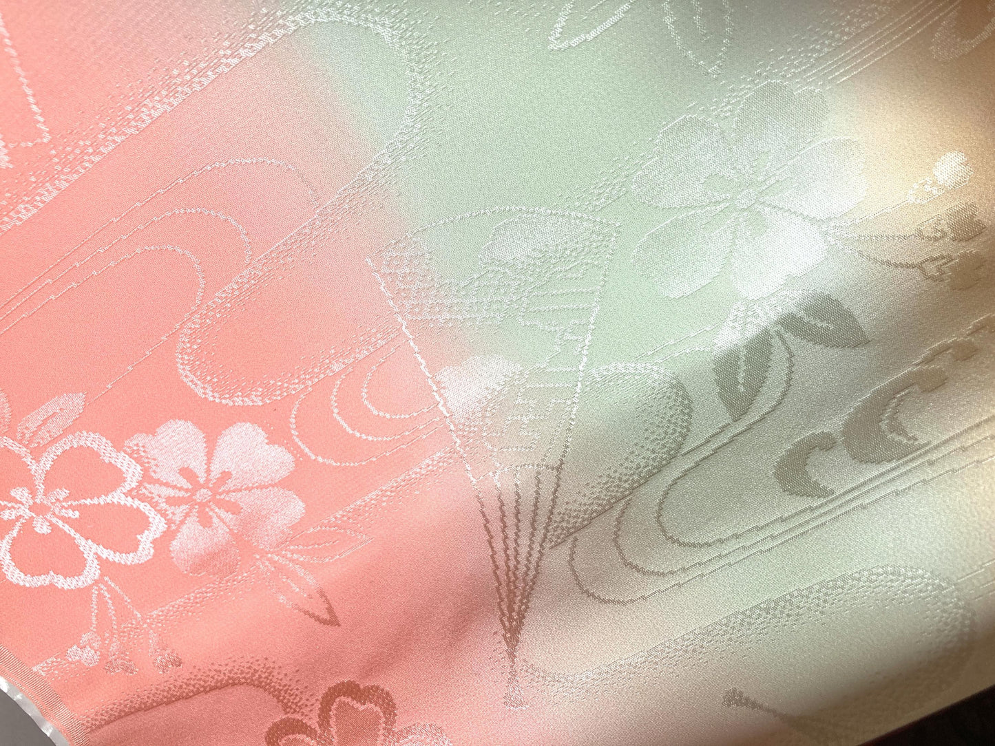Vintage tanmono - silk kimono fabric bolt - thin pastel silk satin