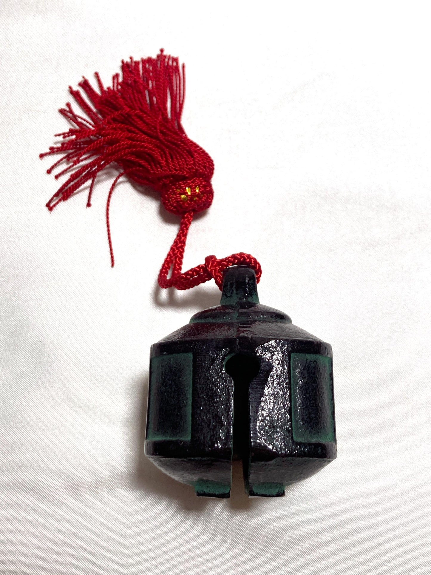 Japanese iron cast bell with a red tassel "ekirei"