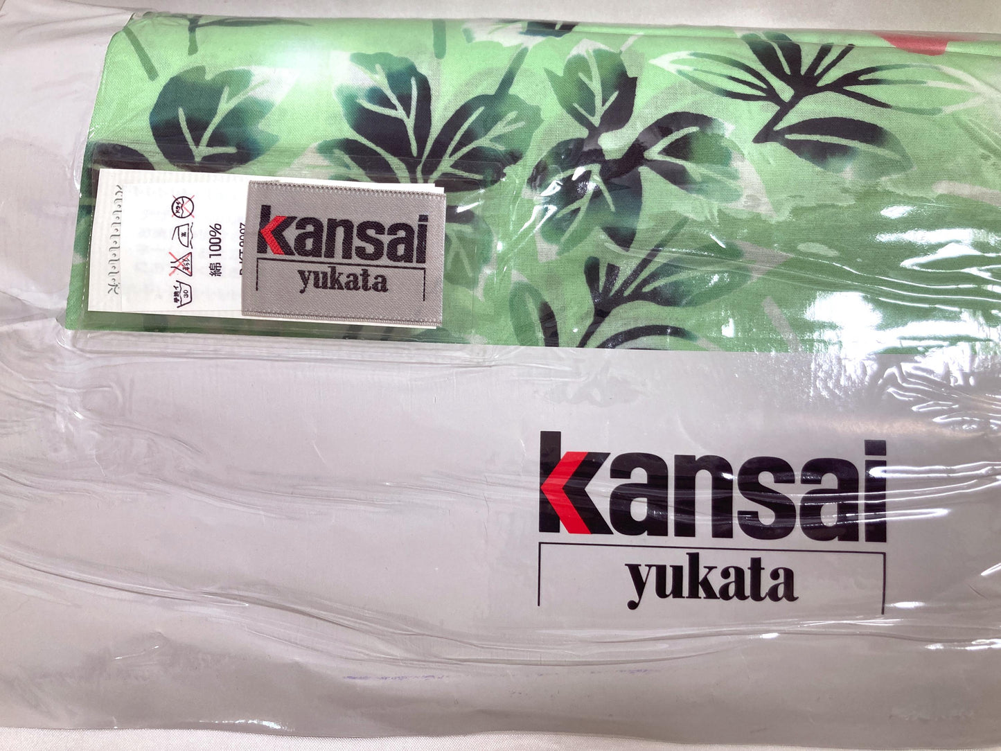 Vintage tanmono - yukata fabric bolt - light green and pink flowers