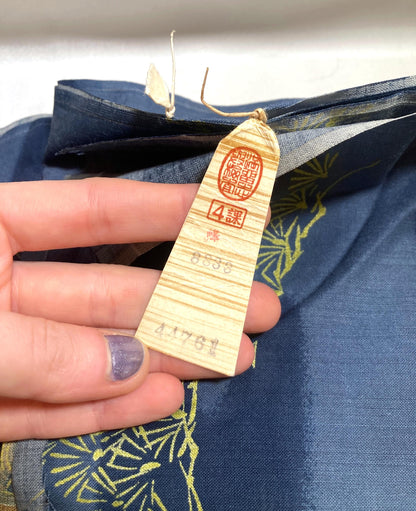 Vintage tanmono - wool muslin fabric bolt - kabuki pattern