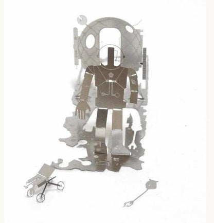 MIKRO MAN 02 MARS – intricate metal fold-up model