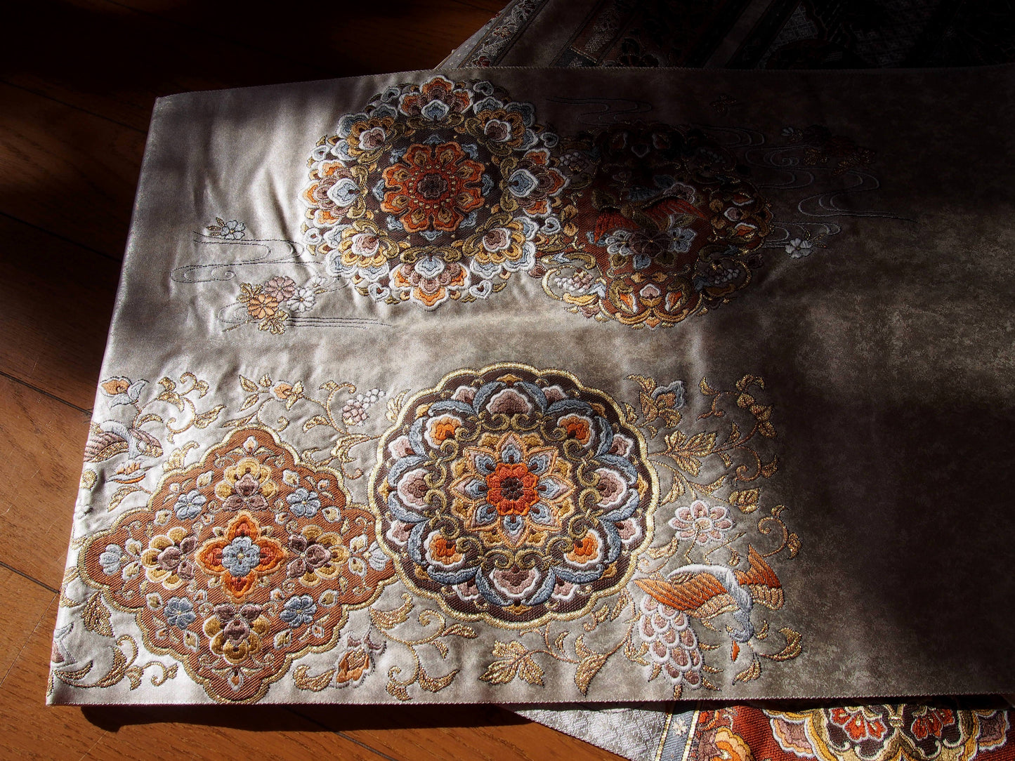 Fukuro Obi – brushed silver with mandarin ducks pattern