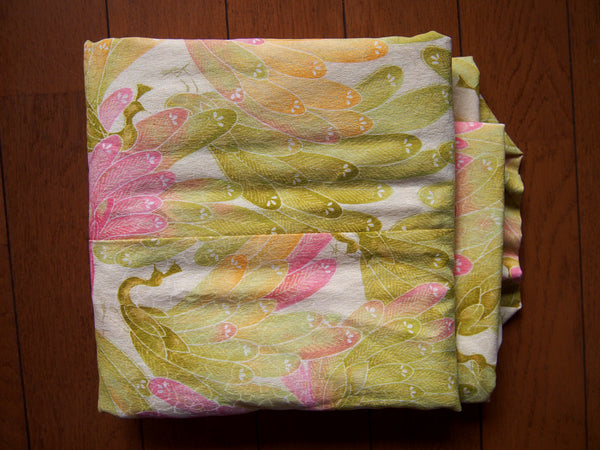 Haori - spring green w/images of peacocks