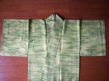 Vintage Kimono – farmhouses on spring green