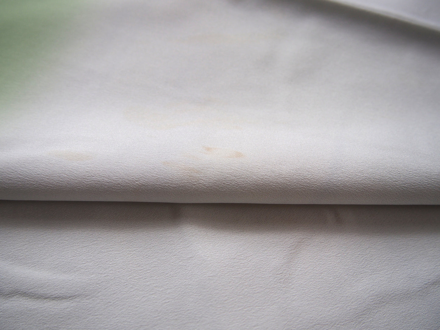 Vintage Kimono – farmhouses on spring green