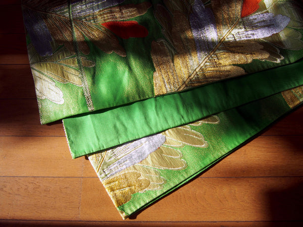 Fukuro obi- vivd green w/oak leaves