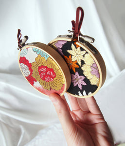 Vintage silk obi wall hanging- tondo 8cm