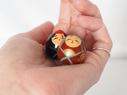 Kokeshi dolls - miniature elegant couple