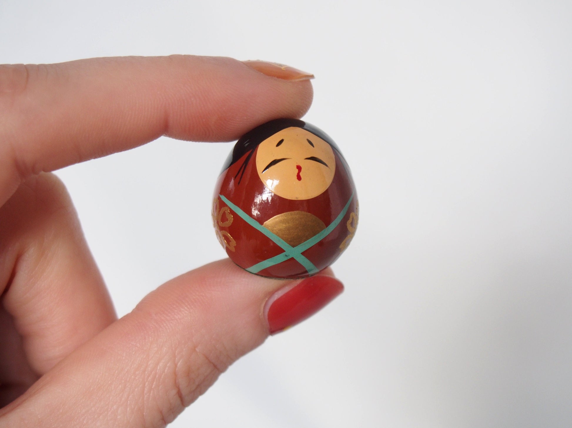 Kokeshi dolls - miniature elegant couple