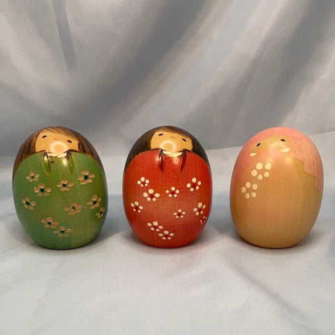 Floral kokeshi by Usaburo - four types