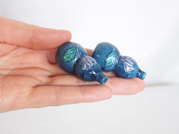 Gourd shaped ceramic hashioki - hand painted, set of 2