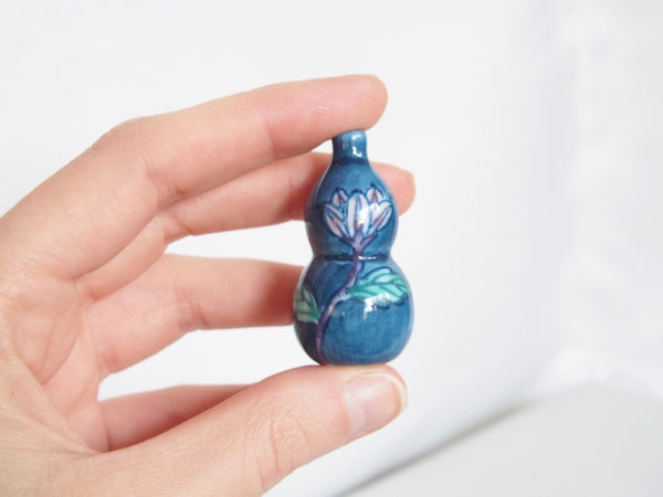 Gourd shaped ceramic hashioki - hand painted, set of 2