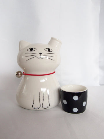 Neko Neko sake bottle - a cat in a hat