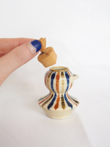 Kyomizu ware miniature shichimi spice container