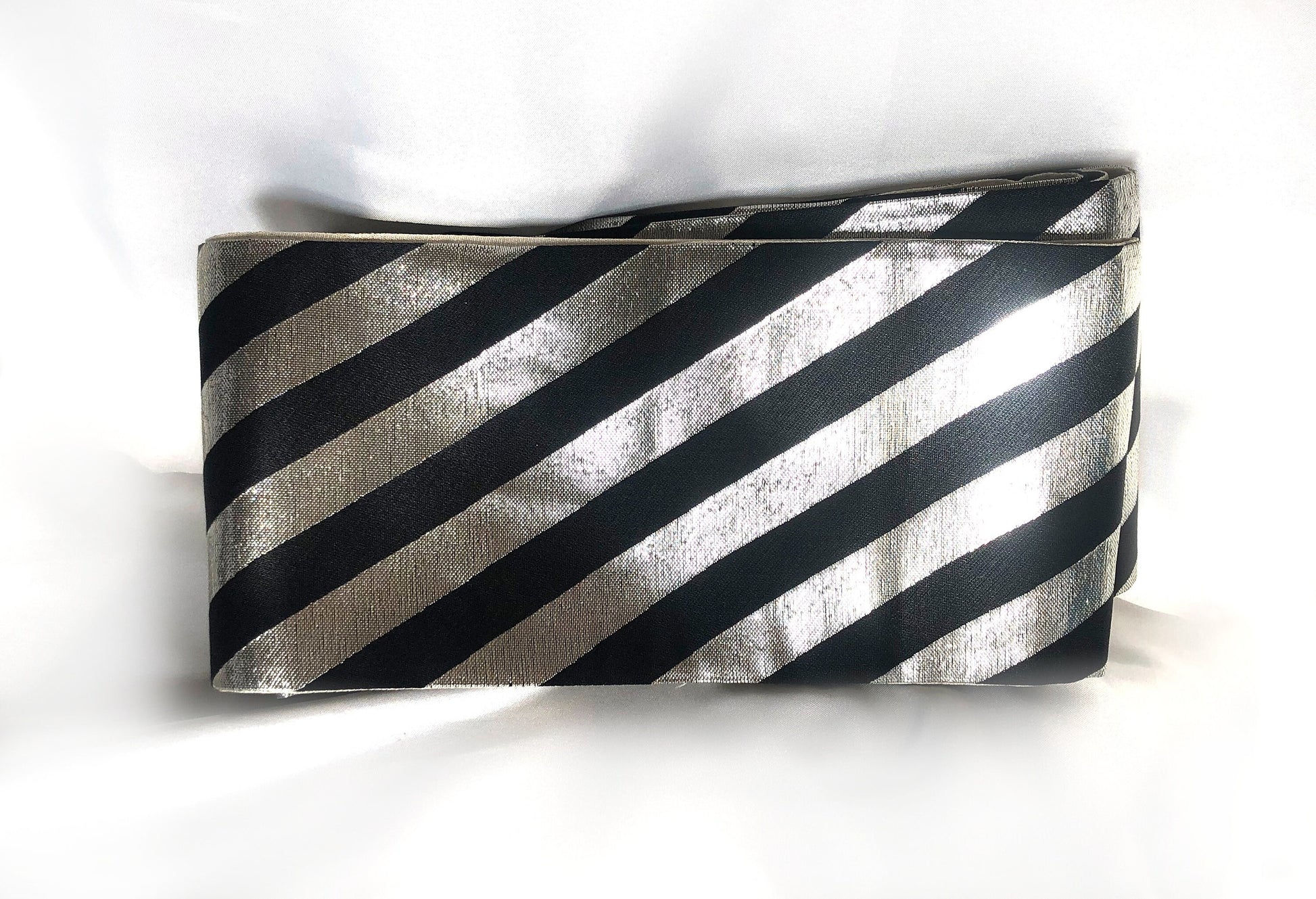 Reversible hanhaba obi - black and metallic stripes