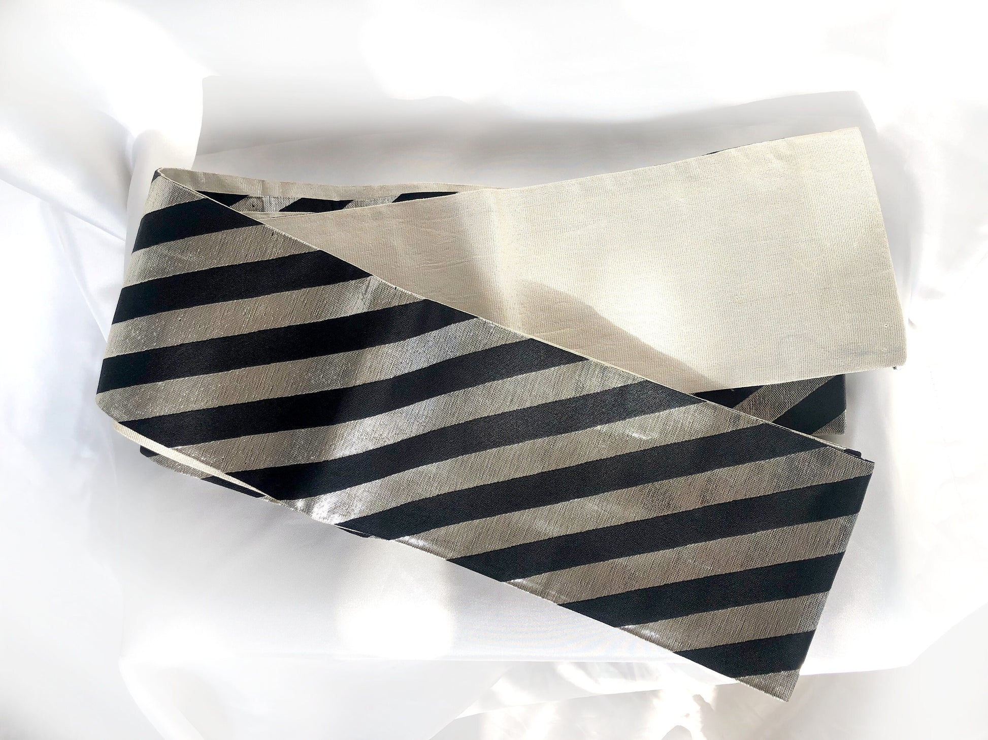 Reversible hanhaba obi - black and metallic stripes