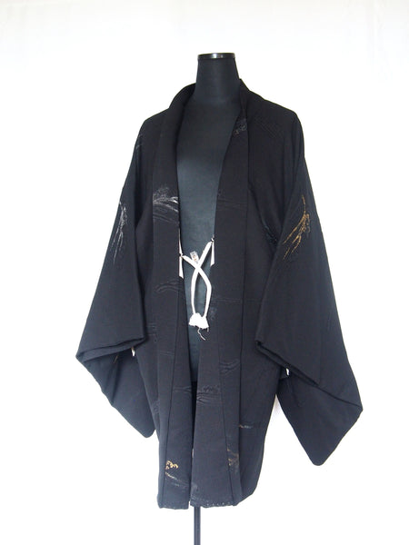 Elegant Japanese kimono coat - haori - black with golden waves pattern and family crest