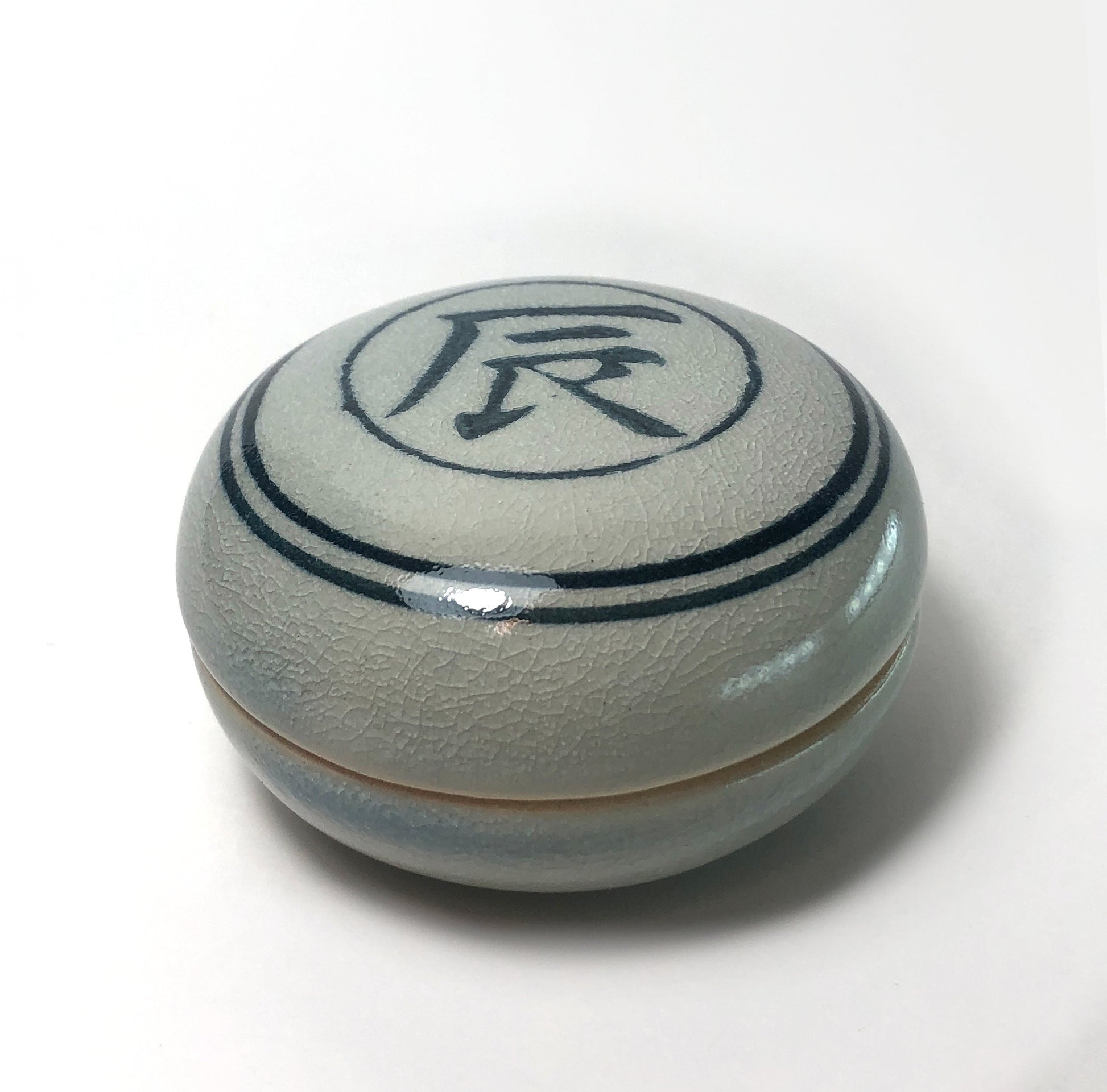 Japanese incense dish / trinket box - with "zodiac dragon" kanji