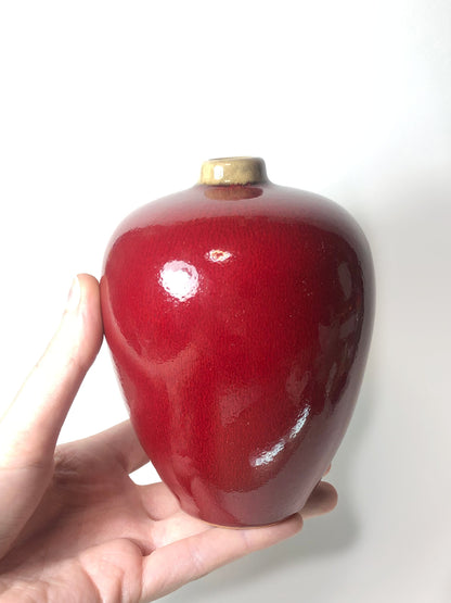 Japanese single bud vase - blood-red glaze "Keizan"