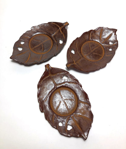 Iron cast mini plates - cup saucers - fallen leaves