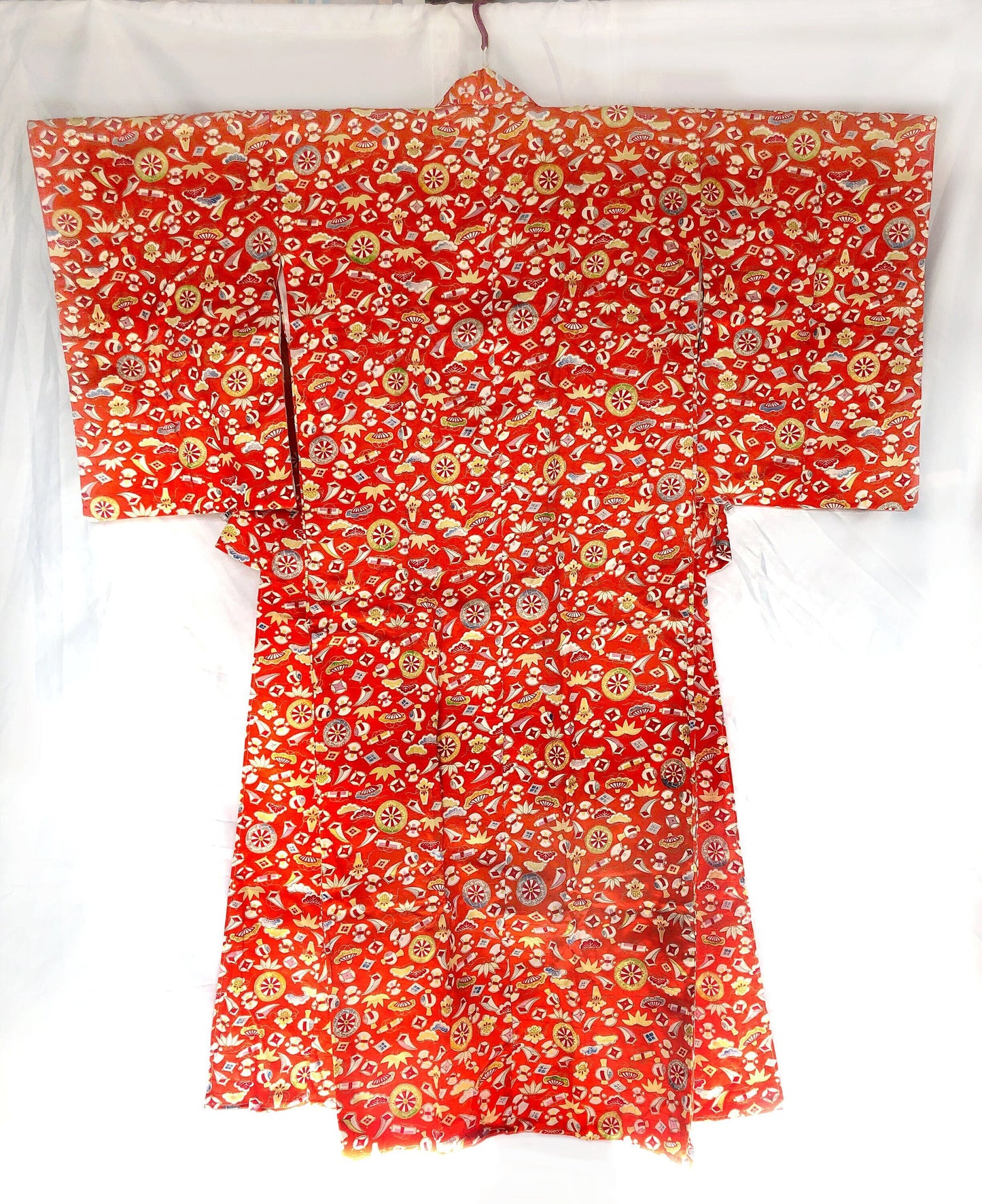 Vintage kimono - orange red with colorful lucky charms pattern