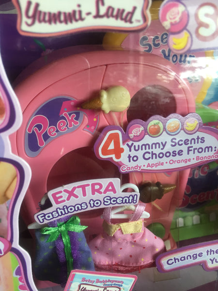 Yummi-Land Scent Your Dress Machine with “Annie a la Mode” Exclusive Doll