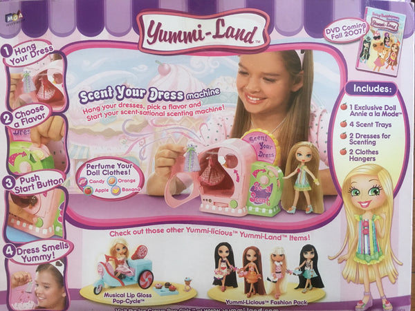 Yummi-Land Scent Your Dress Machine with “Annie a la Mode” Exclusive Doll