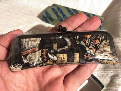 Mini Case in a Traditional Northern-Japanese Style