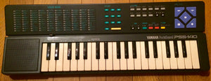 YAMAHA PortaSound PSS-140J vintage keyboard