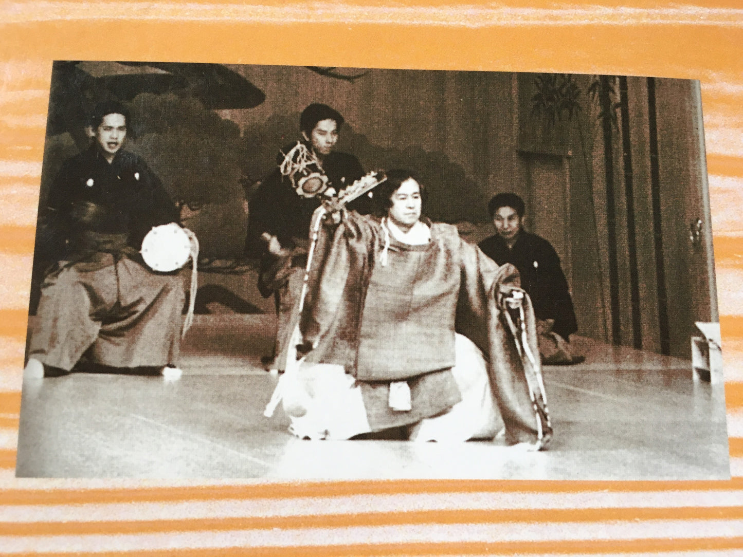 Noh adaptation of Shakespeare - Encounter and Union