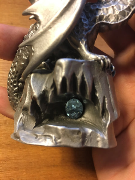 Dragon metal figure